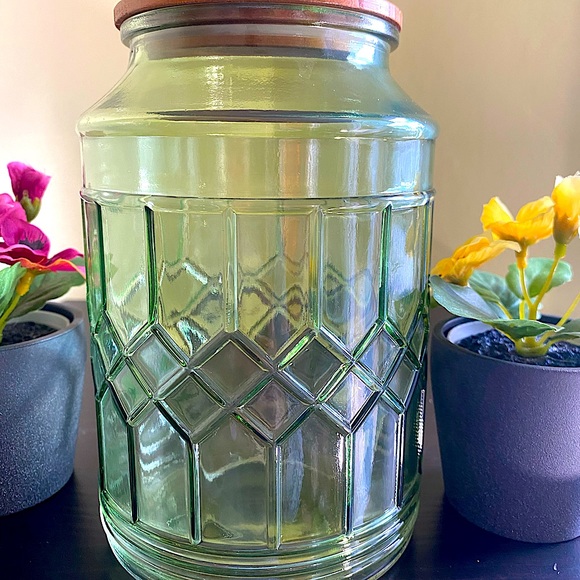 Sage glass jar with/ wooden lid🌿🫙 - Picture 4 of 4